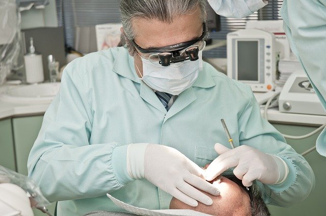 Wczesna Diagnoza i Leczenie Krzywych Zębów u Dzieci